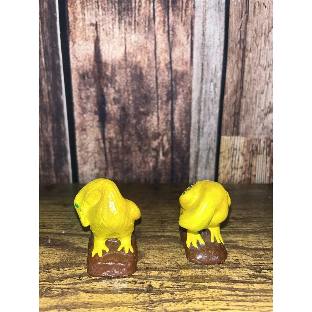 Vintage Hand Painted Ceramic Bird Salt And Pepper Shakers